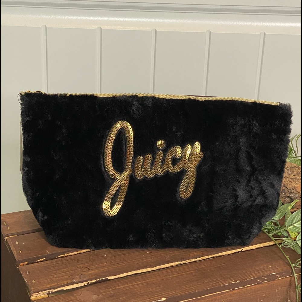 New!  Juicy Couture Black Faux Fur Cosmetic Bag - Picture 2 of 15